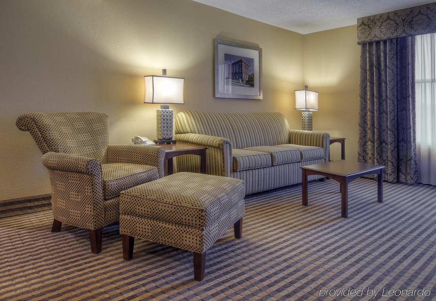 Hampton Hotel